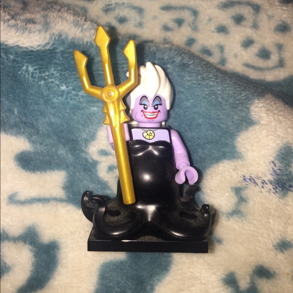 Disney Ursula LEGO Figure w/ Trident & Base